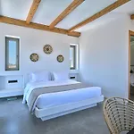 וילה Zamira Isterni (Paros)